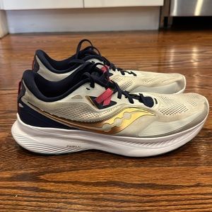 Saucony Guide 15 Men’s Size 11 Running Shoe